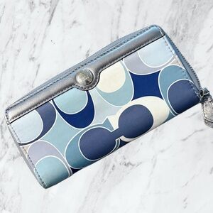 Coach Multitone Blue Signature Zip Wallet